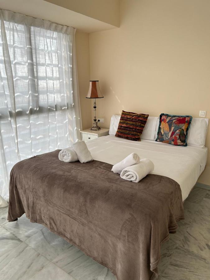 Atico Triana Con Piscina Privada Apartment Seville Luaran gambar